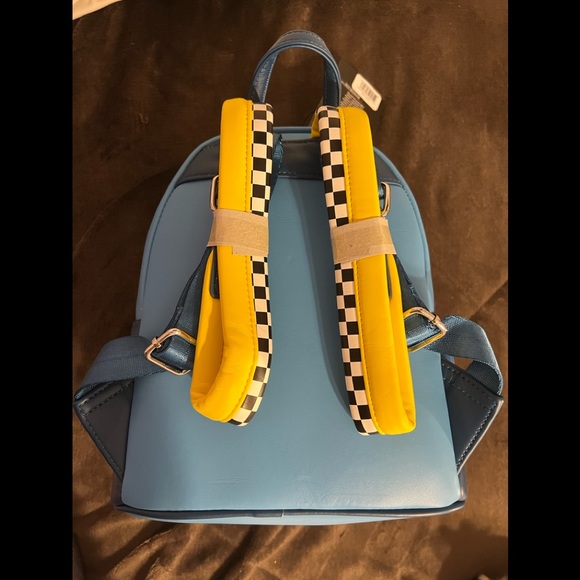 LOUNGEFLY DISNEY OLIVER & COMPANY TAXI RIDE MINI BACKPACK - Picture 3 of 3